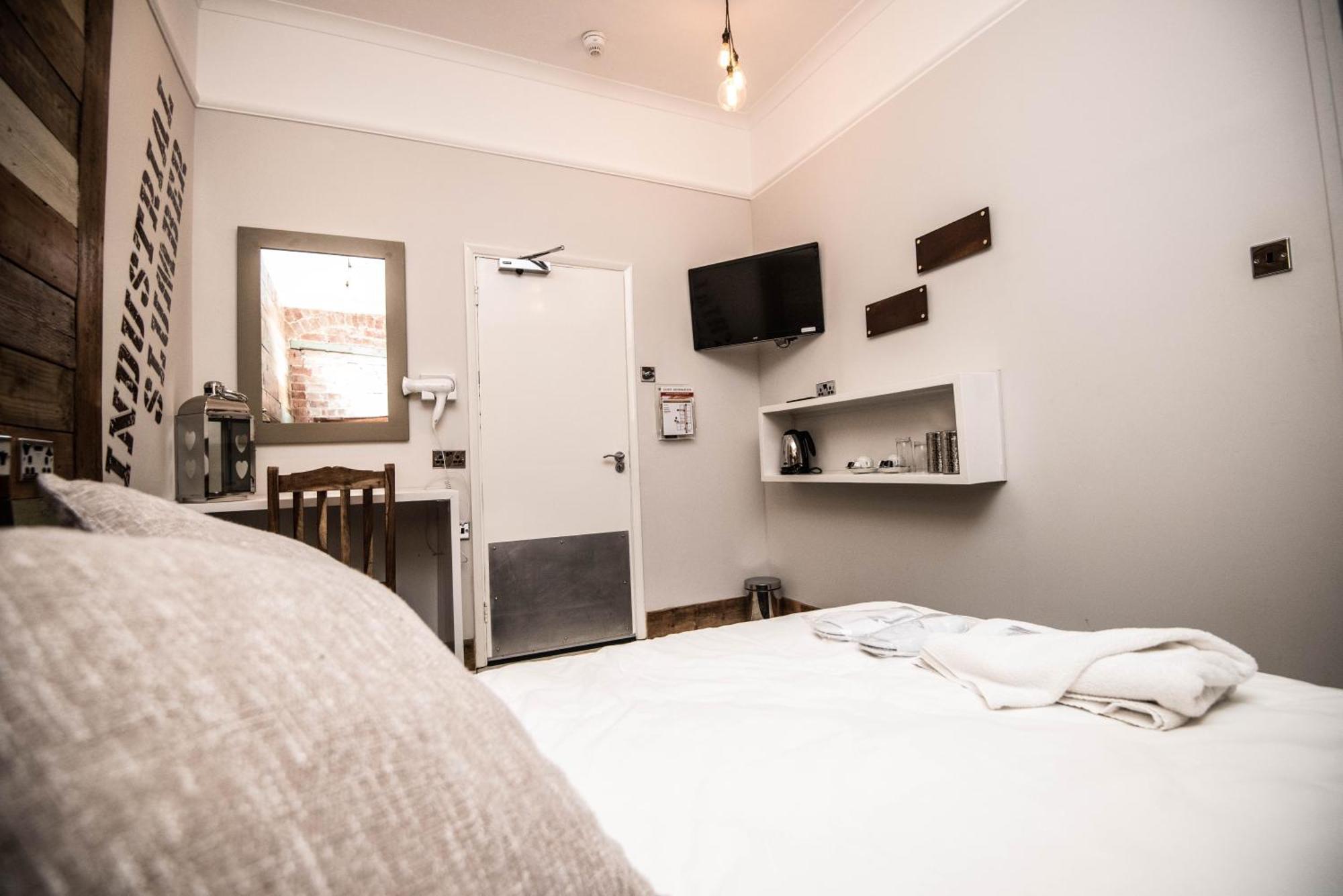 Leaside Hotel Luton  Oda fotoğraf