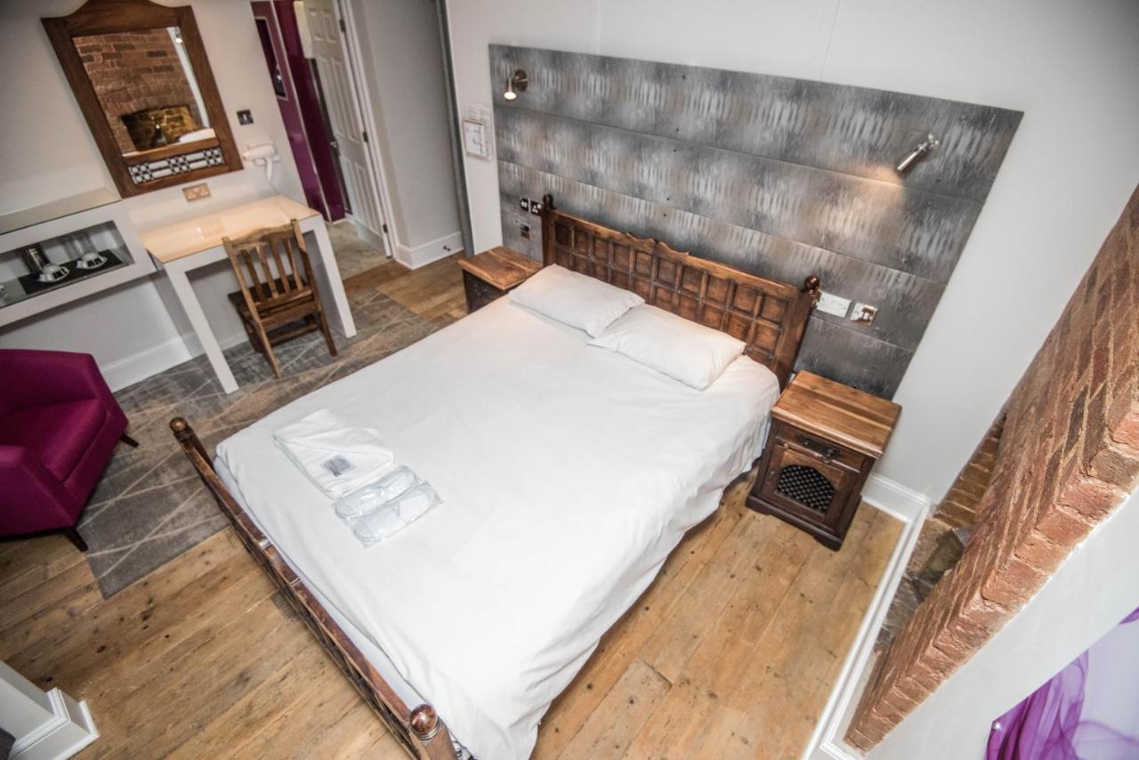 Leaside Hotel Luton  Oda fotoğraf